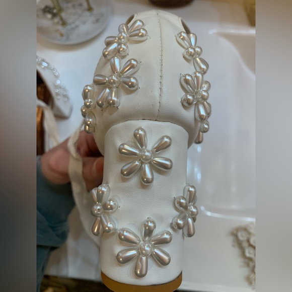 Bridal shoes - Picture 3 of 5